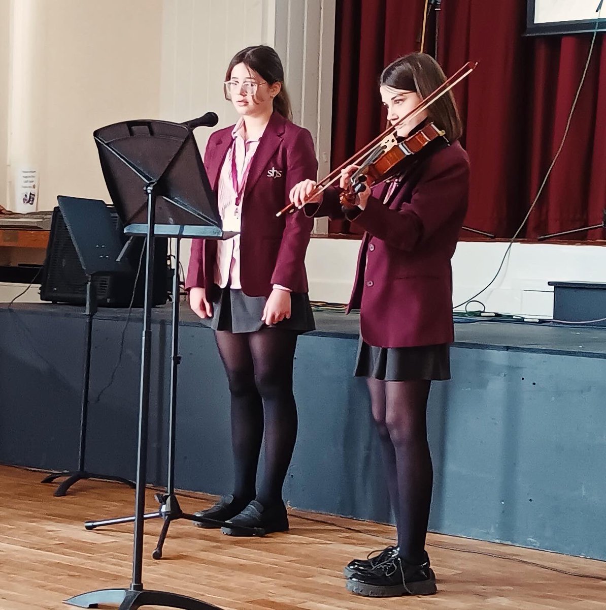 StroudHigh's tweet photo. We had a brilliant day of #shshousemusic yesterday with students from all year groups taking part 🎶 Many thanks to cellist, Emma Denton, for being our guest judge, and a big well done to overall winners #shsarundel 🏆👏💜

#spiritoffun #everythingispossible https://t.co/kGfIcEhWiG