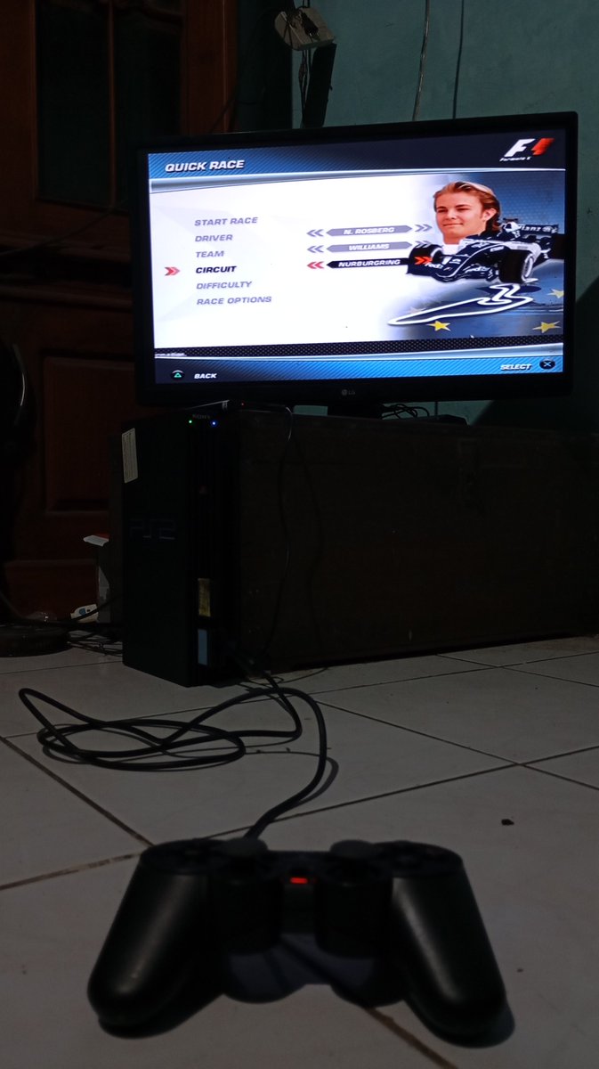 Gak ada salahnya bernostalgia dikit main PS2