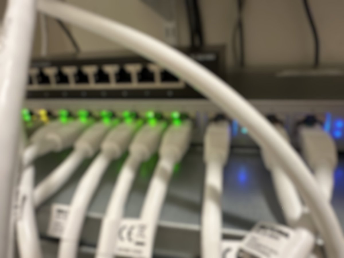 rhqnetwork's tweet photo. 🚀 Breaking barriers! Our latest upgrade includes direct routing from Norway to Romania for lightning-fast ping times! Plus, stay tuned for exclusive perks and enhanced features. #RHQNetwork #ConnectivityUpgrade @1dc_io https://t.co/7TNkEtERrA