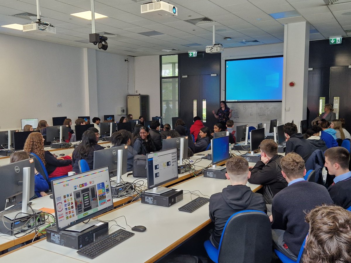 dcucomputing's tweet image. .@StateStreet is one of the sponsors of our #ComputeTY coding camp for transition year students. Without their support camps like this wouldn't be able to run 💻
#DCUComputing #CodingCamp