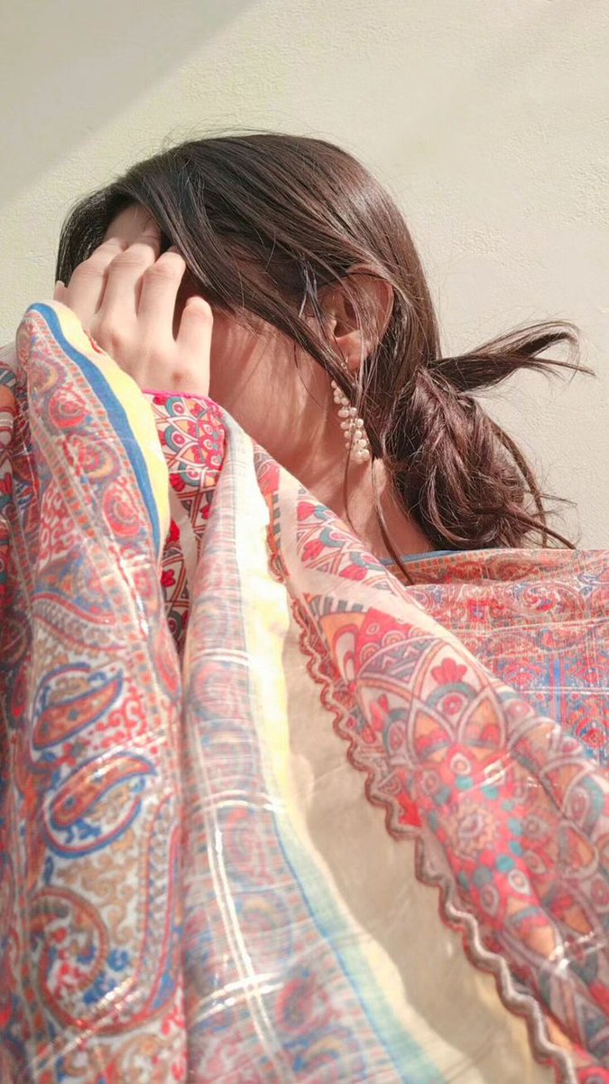 nusratjanhan's tweet photo. ❥︎シ° Life এ এমন কিছু মুহূর্ত আসে নিরব হয়ে থাকা ছাড়া আর কিছু করার থাকে না •༎🙂💔
#life #lifestyle #hardlife
#simplelife #lovelylife https://t.co/nzYi1yT20I