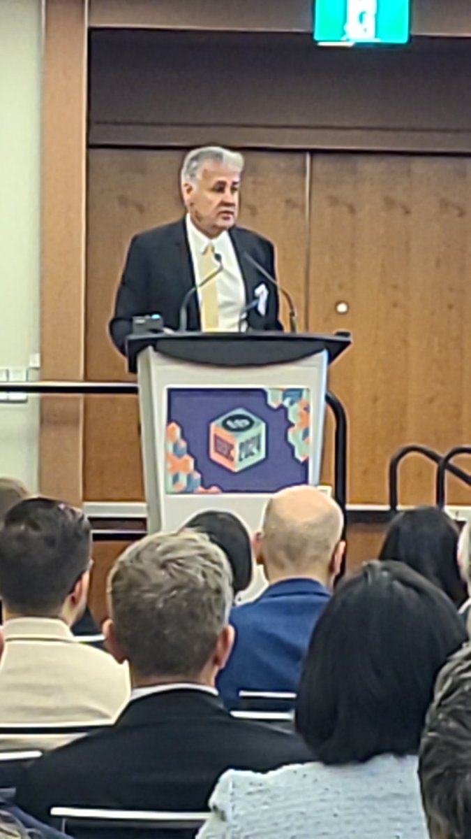 LabOccupier's tweet image. Am pleased to listen this morning to #BillHunter explain the great work being done by the team @CanaryMedical | #BBHIC2024 @bloomburton #LifeSciences