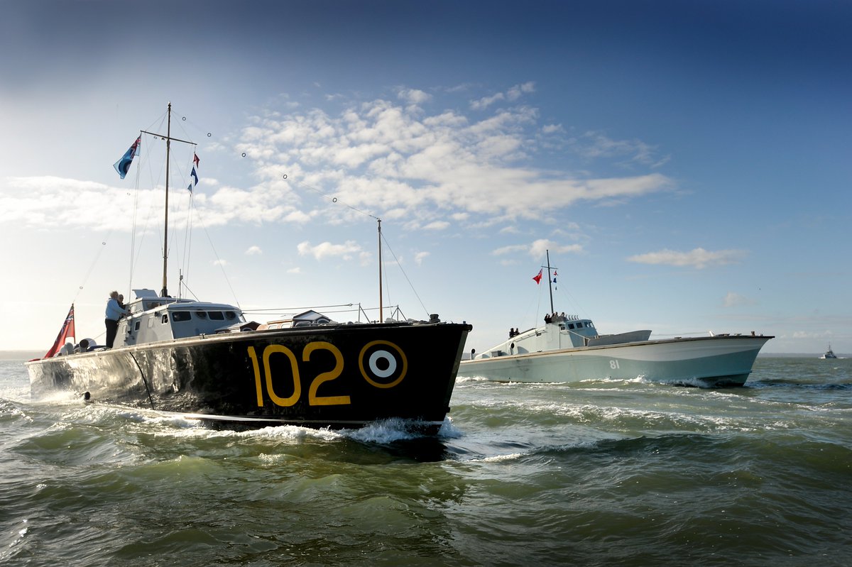 Our next Pontoon Open Weekend will be on the 11th and 12th of May! Our operational boats will be alongside for you to step aboard and HSL 102 and F8 will also run trips throughout the afternoon Check out our website for more info👇 portsmouthhq.org #portsmouth #navy