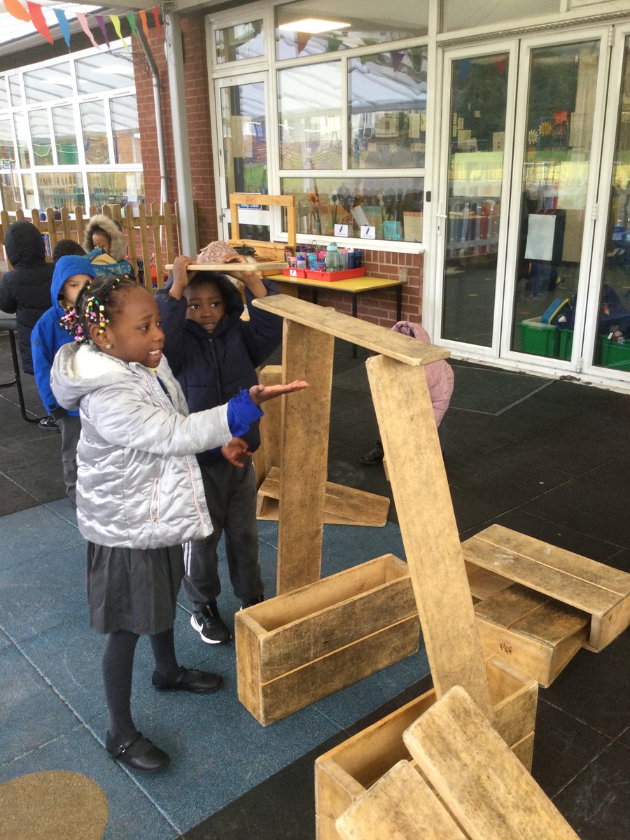 StMaryB17's tweet photo. Reception enjoyed building a new tree cave for the characters in our new text ‘The Last Wolf’ today! #EYFS #Literacy #PD #ExAD https://t.co/mIrlXAWO89