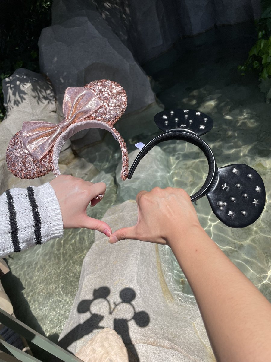 HillaryBLACKTIP's tweet photo. 24.04.16
後輩ちゃんとIN🏰🐭💞

 #twitter上にいるDヲタ全員と繋がるのが密かな夢だったりするのでとりあえずこれを見たDヲタはRTもしくはフォローしていただけると全力でフォローしに行きます https://t.co/JNHM3fqheW