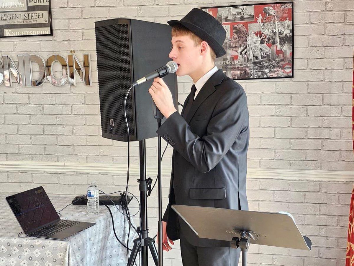 Our residents enjoyed a performance from a talented young man called Aidan over the weekend! 🤩🎶

He sang songs our residents recognised, so they could sing and dance along! Music always helps to lift the mood! 🎵

#carehome #music #concert #residentialcare #singer #singalong