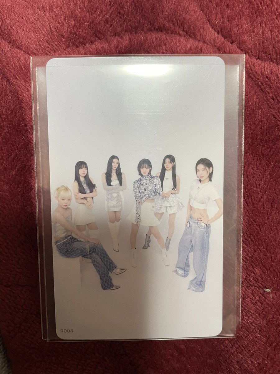 twice0601_'s tweet photo. ME:I 交換

求:村上璃杏が写ってたらなんでも🙆‍♀️
譲:画像のもの R004

交換よろしくお願いします！

 #ME_I  #ME_Iデビューおめでとう  #ME_I交換 https://t.co/fbaetR3x6m
