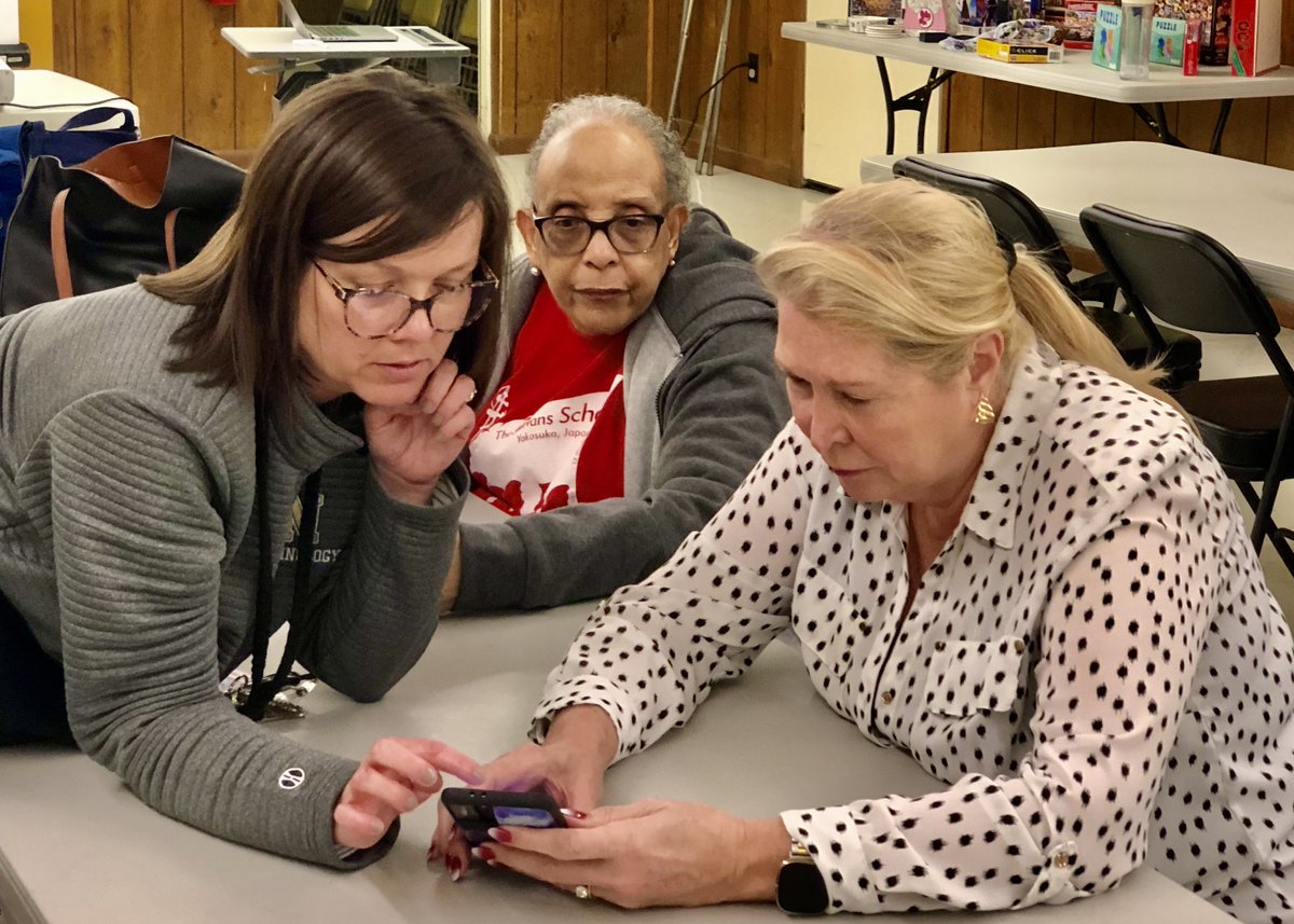 Thank you to our technology leaders who recently met with members of the Noblesville Senior Citizens Organization to discuss cybersecurity + help troubleshoot tech issues. Learn about their cybersecurity best practices here tinyurl.com/y3cdf3dz @aswickhe @NSHelpDesk
