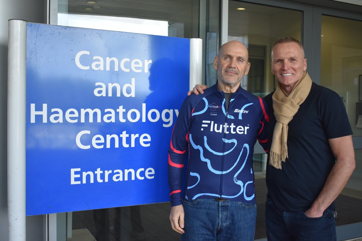 We were delighted that Ian was joined by @GeoffThomasGTF and they were able to see first-hand how the funds they raise will directly help #BloodCancer patients at the Churchill Hospital 2/3