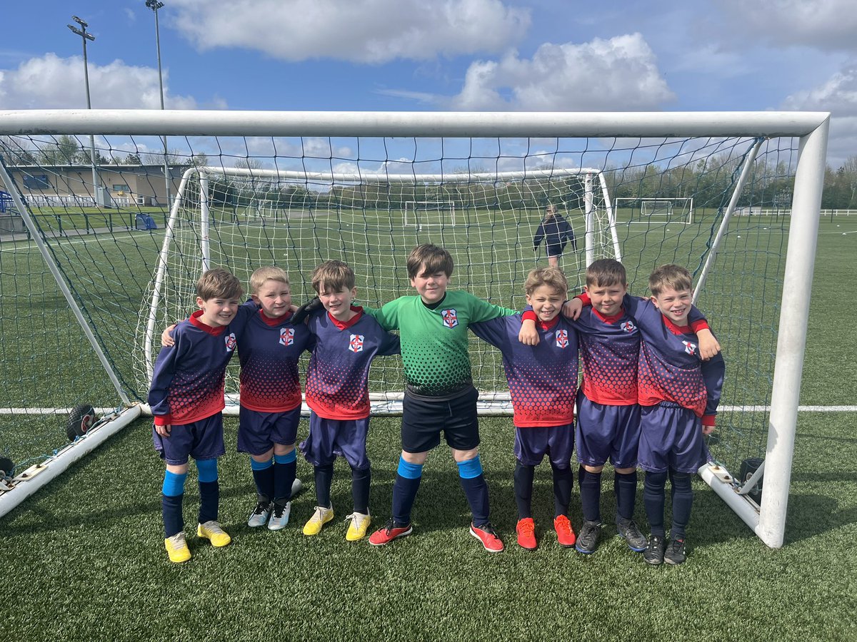 Our Y3 football team had a fantastic afternoon at @Everton’s training ground for the ATSA football competition. Lots of smiles and some great goals! @MrGSGC #SGCPE #ATSA #FinchFarm