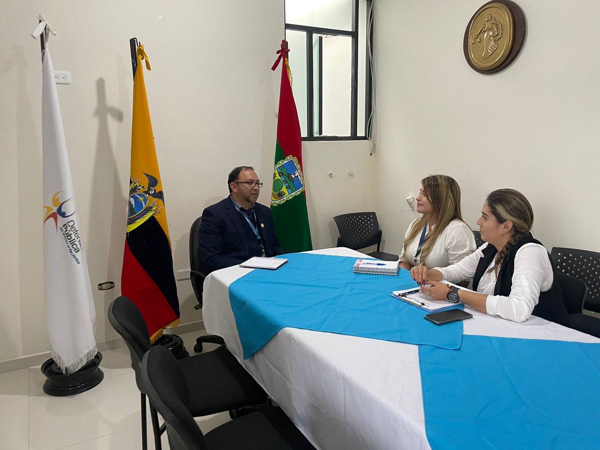 #SNAI | #UZDI3

#Zona3 | Equipo técnico se reúne con delegados de @DefPublicaEC, con el objetivo de solicitar su apoyo en asesoría legal gratuita y capacitaciones a los adolescentes que cumplen medidas socioeducativas no privativas de libertad.