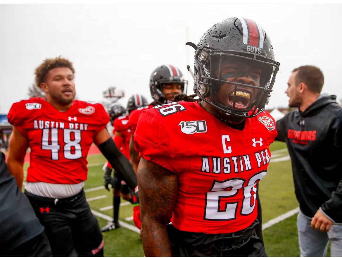 Blessed to receive an offer from Austin Peay State University! @GovsFB @JulianRossFB @KYFUTURESTARS @CoachFarisAPSU @FBCoachThompson