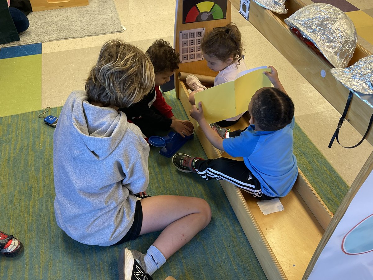 MakaelaWillis's tweet photo. @CSTWildcatsMS doing great things today! #CSTServes24 https://t.co/qLlSy2Wuxm