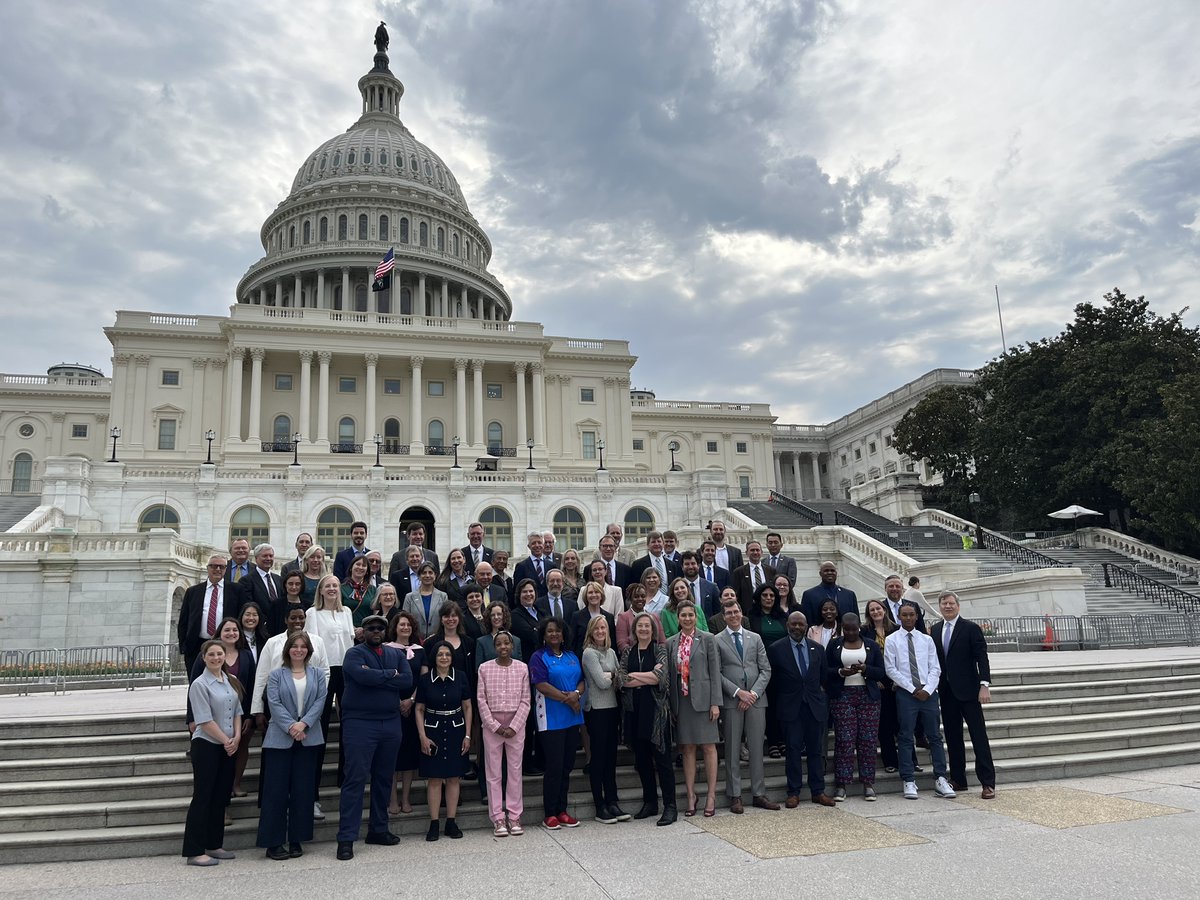 Our annual Day on the Hill has begun! TPL advocates have traveled to D.C. from across the US to urge Congress to pass critical legislation to connect more people everywhere to the outdoors. Join them! Act now: bit.ly/3U3sYzU   #WeAreTPL #TPLAdvocacy