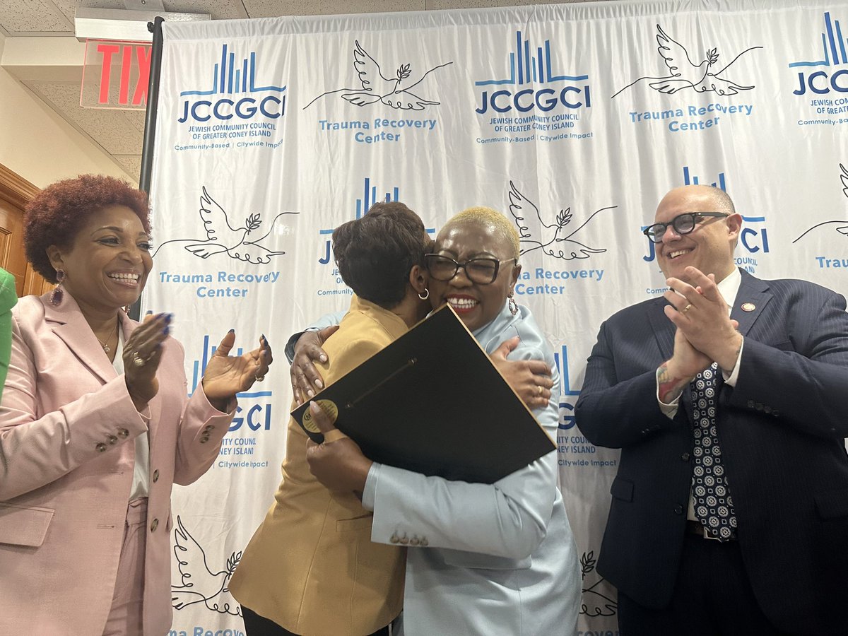 JCCGCI’s Trauma Recovery Center is now open! We are tremendously grateful to @NYCSpeakerAdams, @NYCMayor, @JustinBrannan, @CMFarahLouis, @CMMercedesCD46, and our community partners for helping us cut the ribbon on our new facility!
