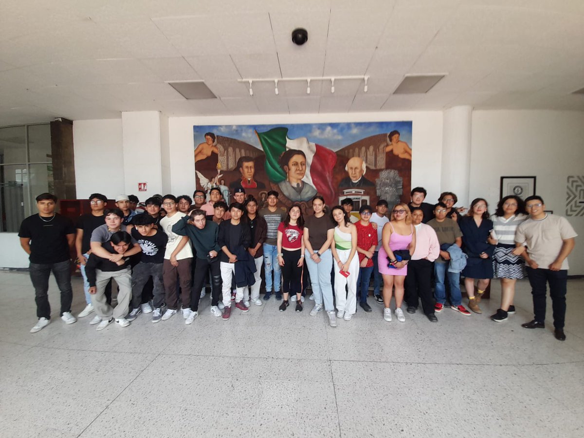 Recibimos a otro grupo de estudiantes del sexto semestre de Sistemas Automotrices del Instituto Politecnico Nacional CECyT 2, quienes realizaron visita al taller de Tetepilco para conocer sobre electromovilidad.