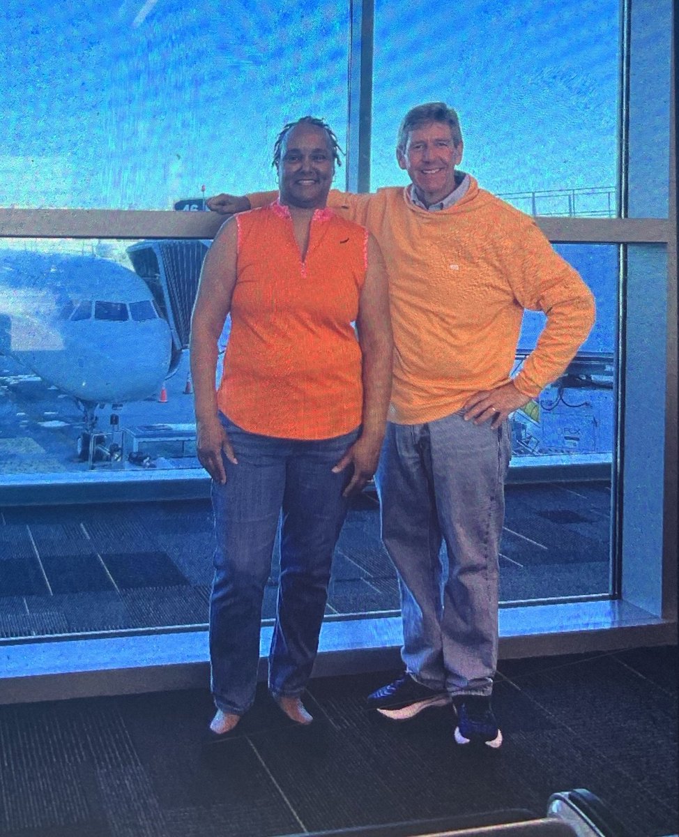 FHWA's Tamiko Burnell and Arlan Finfrock are wearing orange today in support of #WorkZone safety. #Orange4Safety #OrangeForSafety #NWZAW #NWZAW2024 #SafeWorkZonesForAll #SafeWorkZones