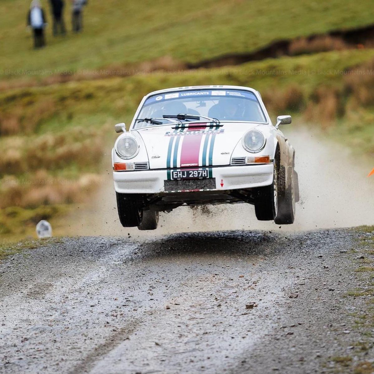 McElhinneyGary's tweet image. Overall winners in Wales of the @RallynutsStages Historic Rally with @SebPerez77
Great battle all day and cool to have 2 famous rally legends and sometimes stunt drivers @Mhigginsrally and Adrian Hetherington on the The British Historic Rally Championship podium.@StevenJGPerez