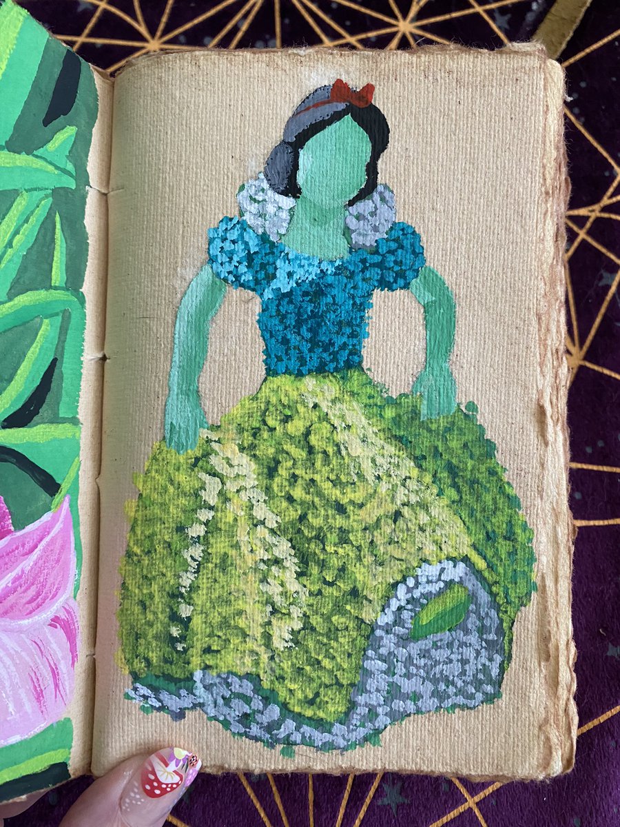 🎨Dance with one of Disney’s princesses at the Epcot Flower and Garden Festival! They have lovely topiaries based on Disney characters 🥰
#art #gouache #gouachepainting #flower #snowwhite #spirituality #witch #starseed