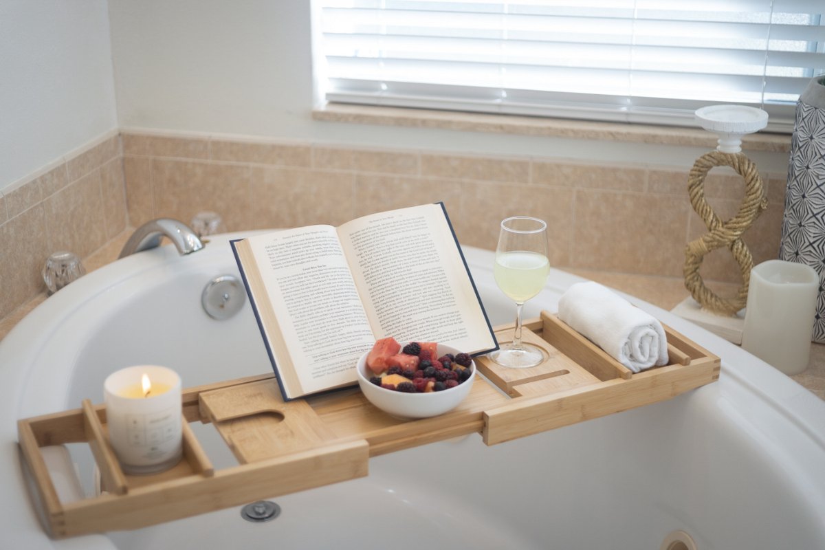 📚🎵 Book or music? We want to know your relaxation ritual 🛀 Cast your vote in our bubble bath poll! 🎉 Relax & unwind with a luxurious bath! Share your preference and join the conversation #BubbleBathPoll #RelaxationRituals #RemarkableInstallations #BathPlanet #Wednesday #home