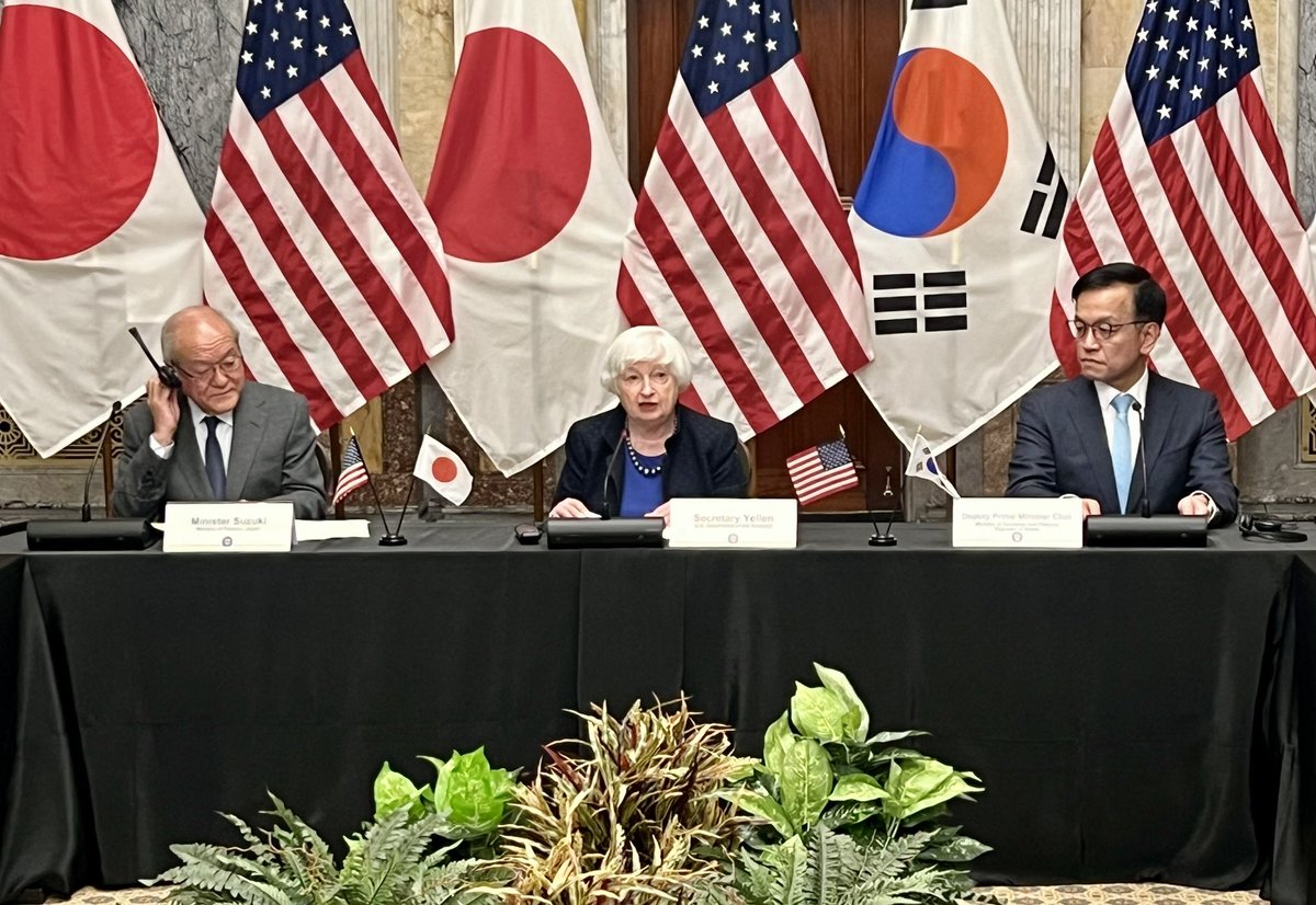 I welcomed Deputy Prime Minister Choi and Minister Suzuki to @USTreasury for a discussion about our shared objectives in the Indo-Pacific and globally, including expanding resilient supply chains. The U.S. deeply values our close partnership with Japan and the Republic of Korea.