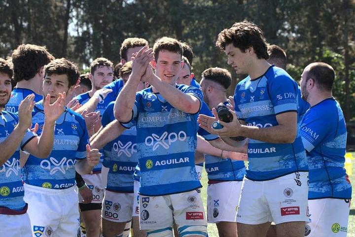 RugbyMadrid's tweet photo. #NuestroRugby ¡ENHORABUENA AL CAMPEÓN!🏆

Desde la FRM felicitamos al @Cisneros_Rugby Z🥇 por proclamarse campeones de Liga - 1ª Cat. Sénior Masculina

👏Enhorabuena a los 3 primeros clasificados, que jugarán la Fase de Ascenso a DHB

🥈@Rugby_SRRC
🥉@sanisidrorugby

#RugbyMadrid https://t.co/ufJFFgUtpL