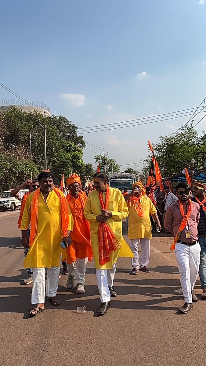 MurliSharmaBJP's tweet photo. ଆଜି ପବିତ୍ର ଶ୍ରୀରାମ ଜନ୍ମ ଉତ୍ସବକୁ ଚମ୍ପୁଆ ନିର୍ବାଚନ ମଣ୍ଡଳୀ ଅର୍ନ୍ତଗତ ଯୋଡା ଠାରେ ଶ୍ରଦ୍ଧା ଓ ଭକ୍ତିର ସହିତ ପାଳନ କରାଯାଇଅଛି। 
@BJP4India 
@BJP4Odisha 
@dpradhanbjp 
@SamirMohantyBJP
@MundaArjun 
@narendramodi 
@SamalManmohan7 https://t.co/SU2sPXGdxy