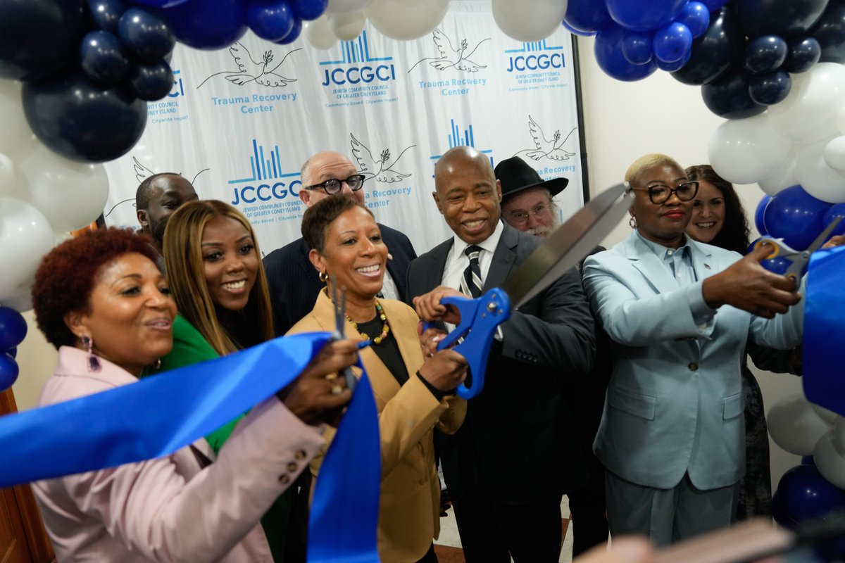 Trauma recovery centers like the one we just opened in Coney Island are an innovative model of crime victim services for underserved communities that experience the highest levels of violence. Proud to join my partner in government, @NYCSpeakerAdams, and the @JCCGCI to open…