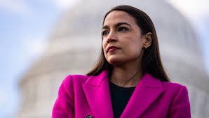 I just saw a comment that said nobody but criminals love AOC and that she’s just a “bartender”. I don’t think this is true, comment down below if you love AOC ! 💙💙💙