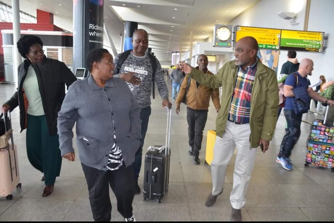 Our source says PM Nabbanja and novice minister Balaam are roaming about the streets of New York in search of pizzas and burgers yet the UN conference for which they were invited is ongoing. This is how Uganda misses out on such global summits.
#KJNews