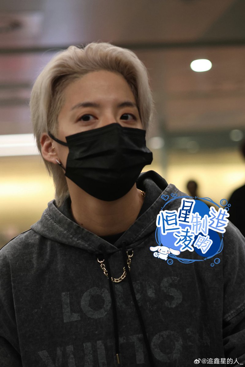 shei1028's tweet photo. 刘逸云Amber Liu fancam 170424
📸追鑫星的人_ weibo
...
#刘逸云 #刘逸云Amber
#AmberLiu刘逸云  #AmberLiu #ACloud https://t.co/WYSS7R2GoI