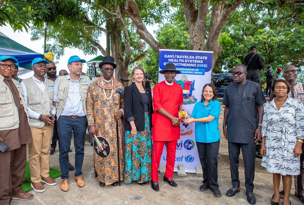Today I handed over six boats by donated by @UNICEF_Nigeria and generously funded by @gavi to the Bayelsa State government. These boats will be a lifeline for children in riverine communities, ensuring timely medical care and immunizations to ensure no child is left behind.