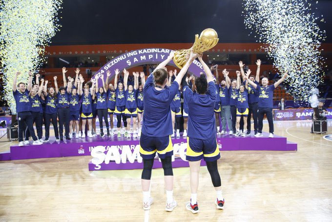 Klasik bir sonuç yine şampiyon olmuş Kadın Basketbol Takımımız 🔵🟡🫶