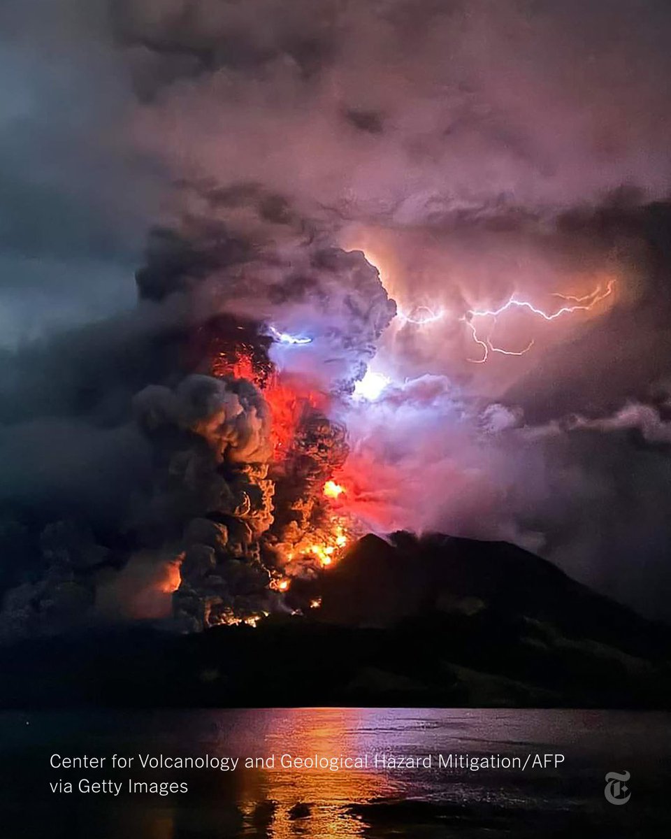 Mount Ruang, a volcano in Indonesia, erupted on Tuesday. Hundreds of people were evacuated from the North Sulawesi province and more than 800 people in nearby villages were displaced by the eruption. nyti.ms/3JlkmzI