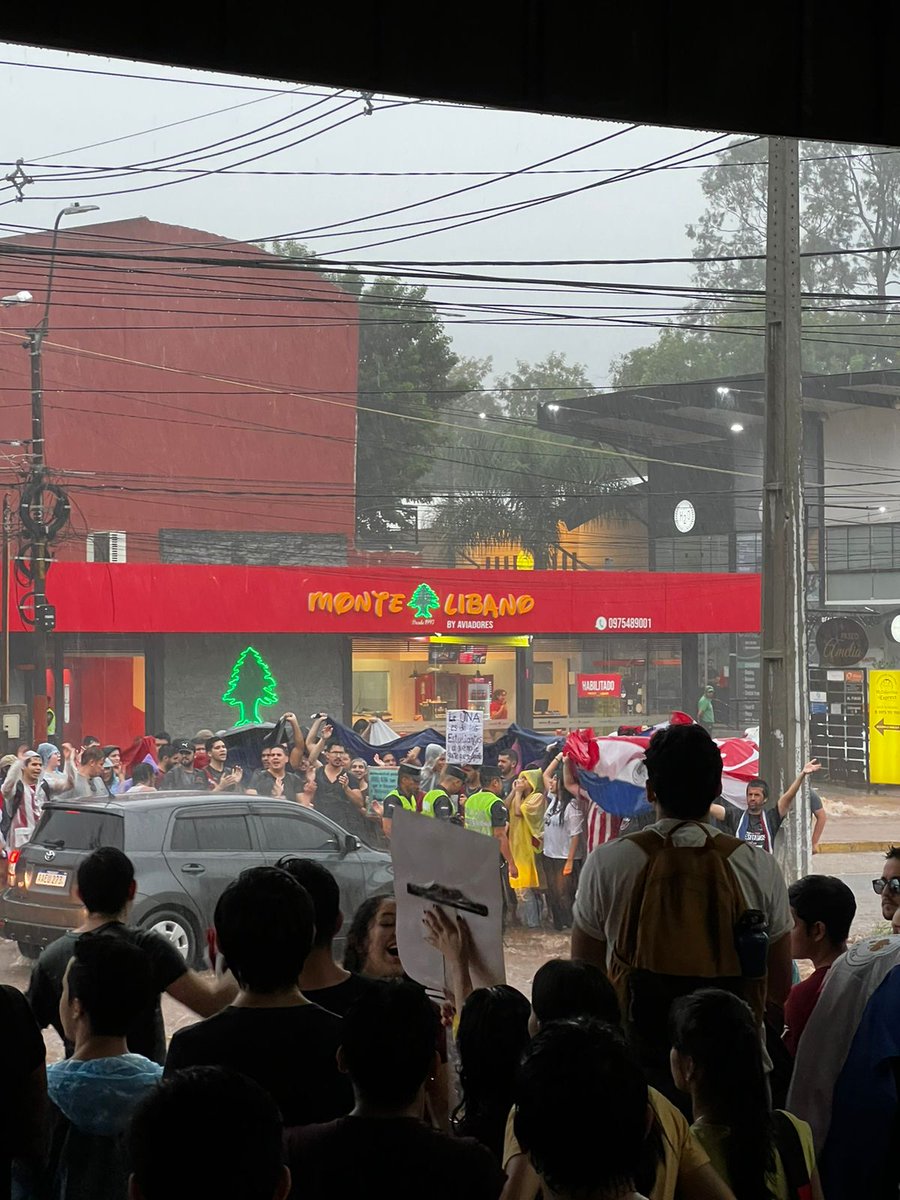 AxelFerr_'s tweet photo. @NaoMendo Y no podes hablar de tibieza. En FIUNA se hacen las cosas con respeto y de forma democrática, nada más que agregar. https://t.co/zFV6yybfn0