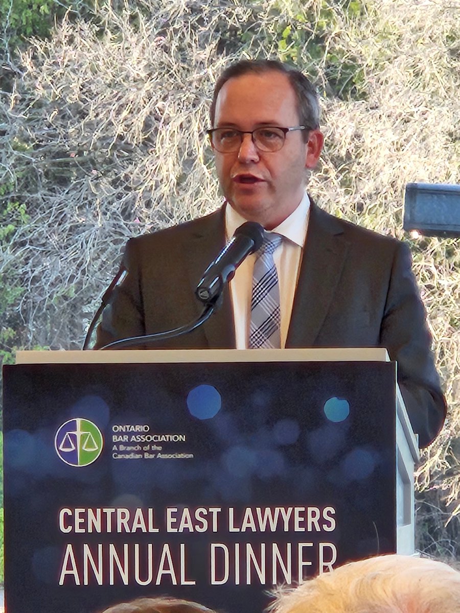Thank you to Minister @ToddJMcCarthy and Attorney General @douglasdowney for attending the Central East Lawyers Annual Dinner and for taking the time to speak with the region's legal community.