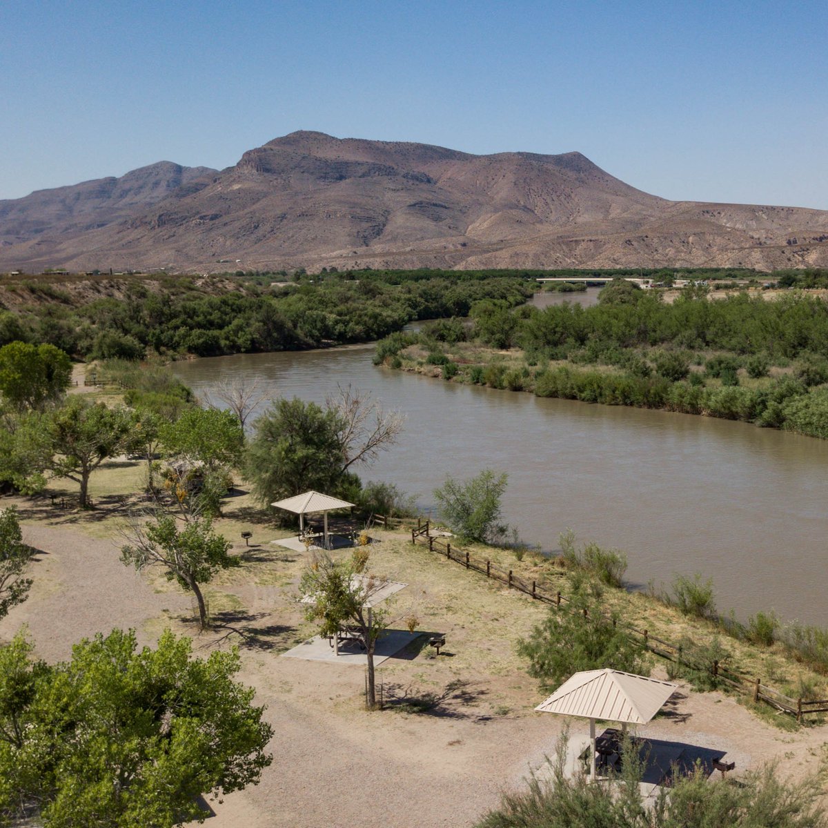 Located north of Las Cruces, Leasburg Dam State Park offers year-round camping, picnicking & birdwatching. From March - October it is a great place for fishing, canoeing & kayaking the Rio Grande. The dam was completed in 1908 to divert water to acequias feeding nearby fields.