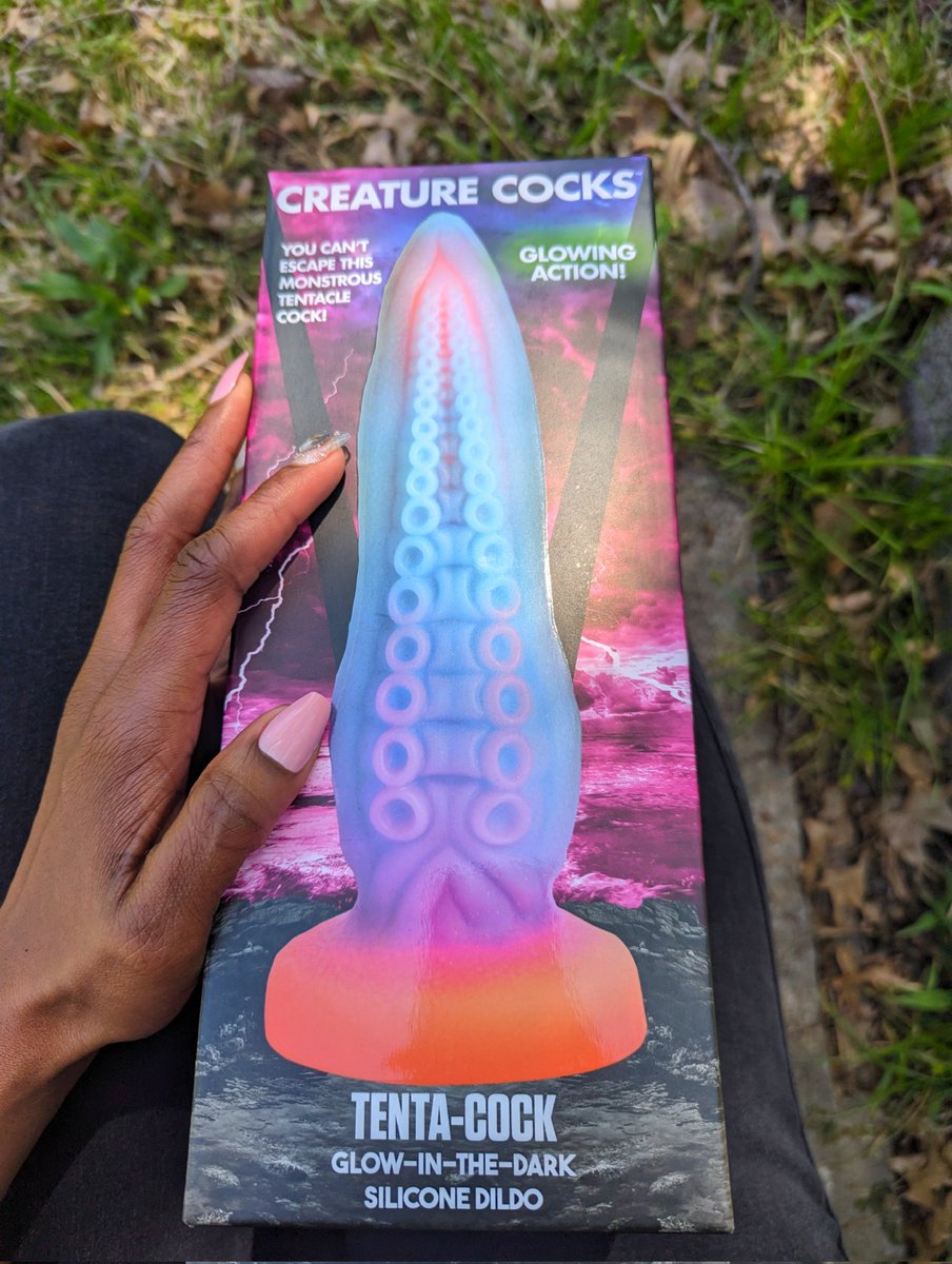 EmmySkai's tweet photo. New toy who dis?π
https://t.co/mr2ei6QcoG
#creaturecock #dildo #adulttoy #tentacock #onlyfansbabe #onlyfans #ContentCreator https://t.co/QLK9wEdaDp