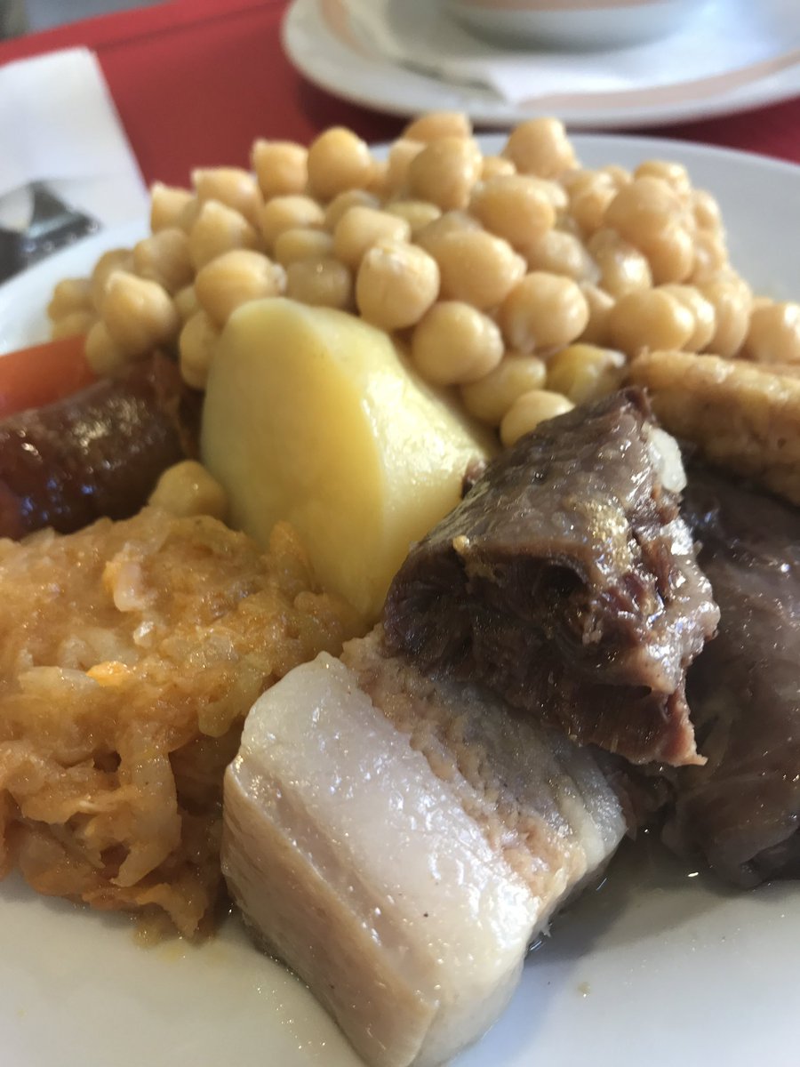 Mañana Cocido completo!! En nuestra casa! Ven y disfruta del sabor
Consulta nuestro  menú diario en casapozastartajo.com
.
.
#cocido