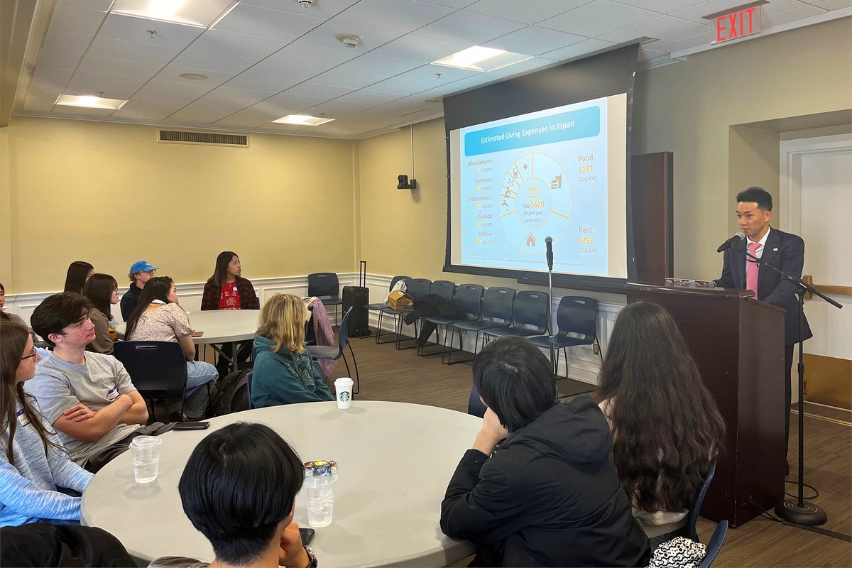 Members of Japanese student associations from colleges across the DMV area recently gathered at @UVA for the Intercollegiate Japanese Organization’s Conference. I was glad my colleagues & I could attend & present about opportunities to study abroad in Japan. -Counsellor Kaneshiro