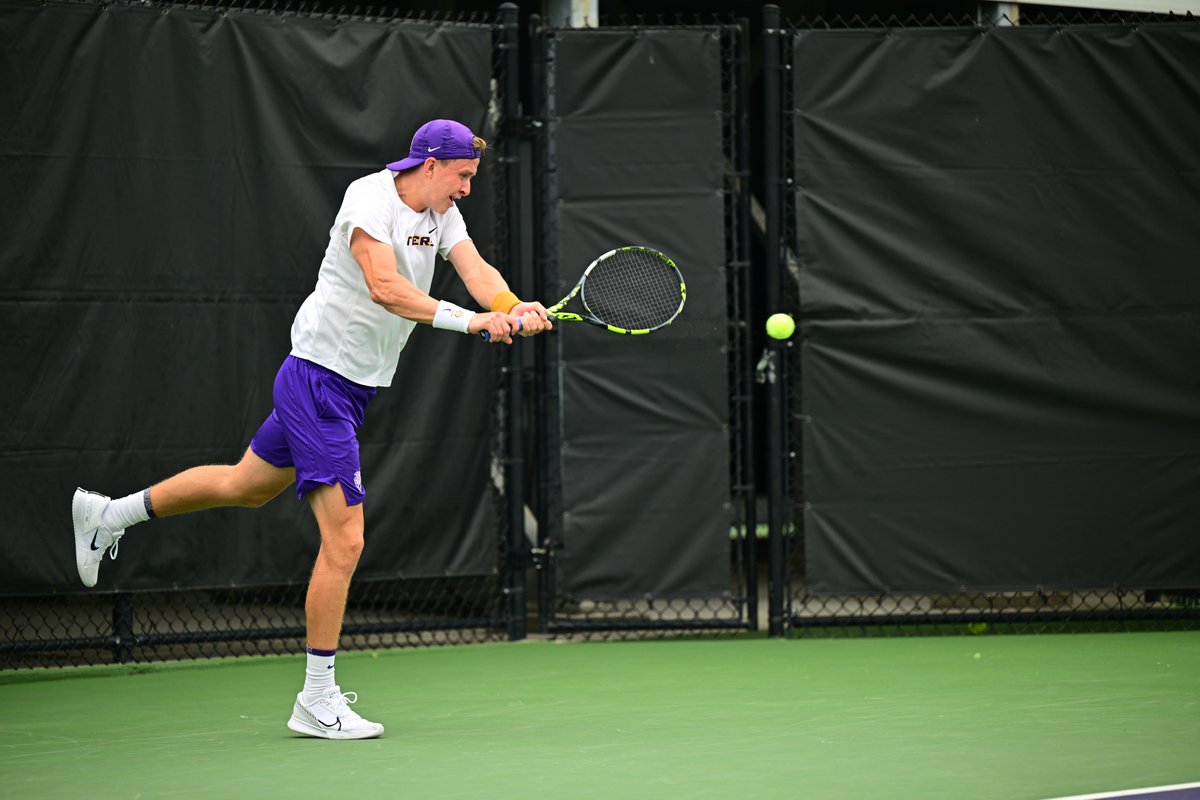 W From Julien😤 ✅Penzlin def. Engelhardt 6-4, 6-3 LSU 2, OM 1