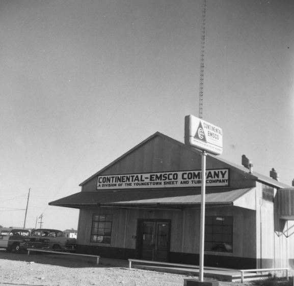 The location is Tatum, N.M., in Lea County. This was how the Continental-Emsco Company store there appeared in 1958. PHOTO COURTESY OF THE PETROLEUM MUSEUM, CONTINENTAL-EMSCO COLLECTION.
