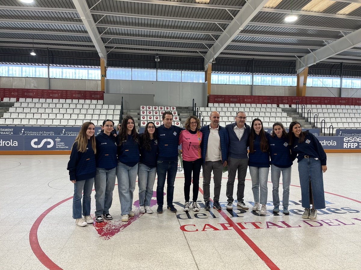 💜 veure les cares d’aquestes nenes i noies, que aconsegueixen cada dia, amb el seu esforç fer el que els hi agrada, dona sentit a la nostra feina #esportfemení #dones #nenesrebels <a href="/govpenedes/">Delegació del Govern al Penedès</a> <a href="/CPVilafranca/">Club Patí Vilafranca</a>