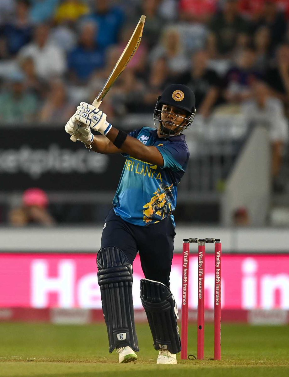 AhmNayeem49's tweet photo. The highest ODI knock in 2nd innings while chasing 302, which happens to be the highest chased target in WODI history. Words aren’t enough for what Chamari Athapaththu has done tonight against South Africa. #SAWvsSLW https://t.co/Q9ZLBI4gjr