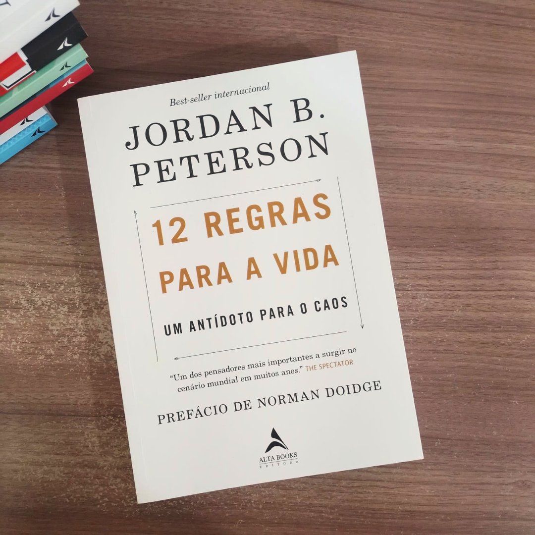 “Então, preste muita atenção em sua postura. Pare de se curvar e ficar se arrastando. Fale o que pensa. Apresente seus desejos como se tivesse direito a eles — pelo menos o mesmo direito que os outros.  — Jordan B. Peterson.