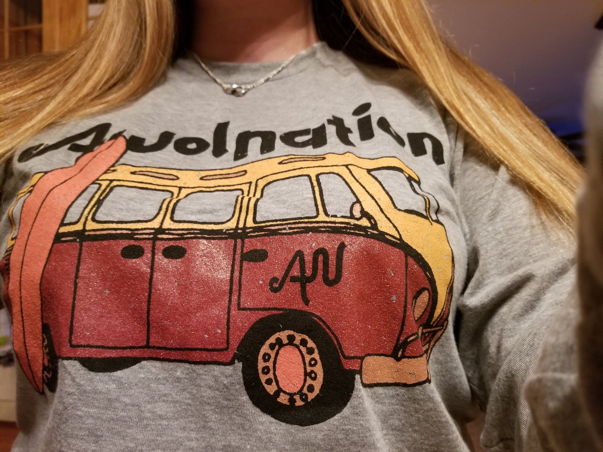 @Alt1045Philly @JammminJessie It was @awolnation!! My favorite long sleeve! It is so soft!!!!
