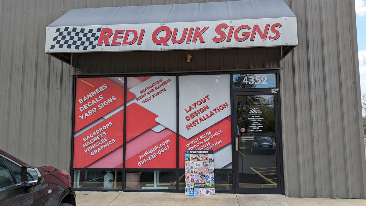 SPACE_CON's tweet image. Not sure if anybody realizes it but this will be the 25th SPACE. So I made a little sign with a lot of our historic poster and flyers art. Thanks to our good friends over at Redi-Quik for the quick turnaround. We will be accept offerings of precious metals at SPACE to celebrate.