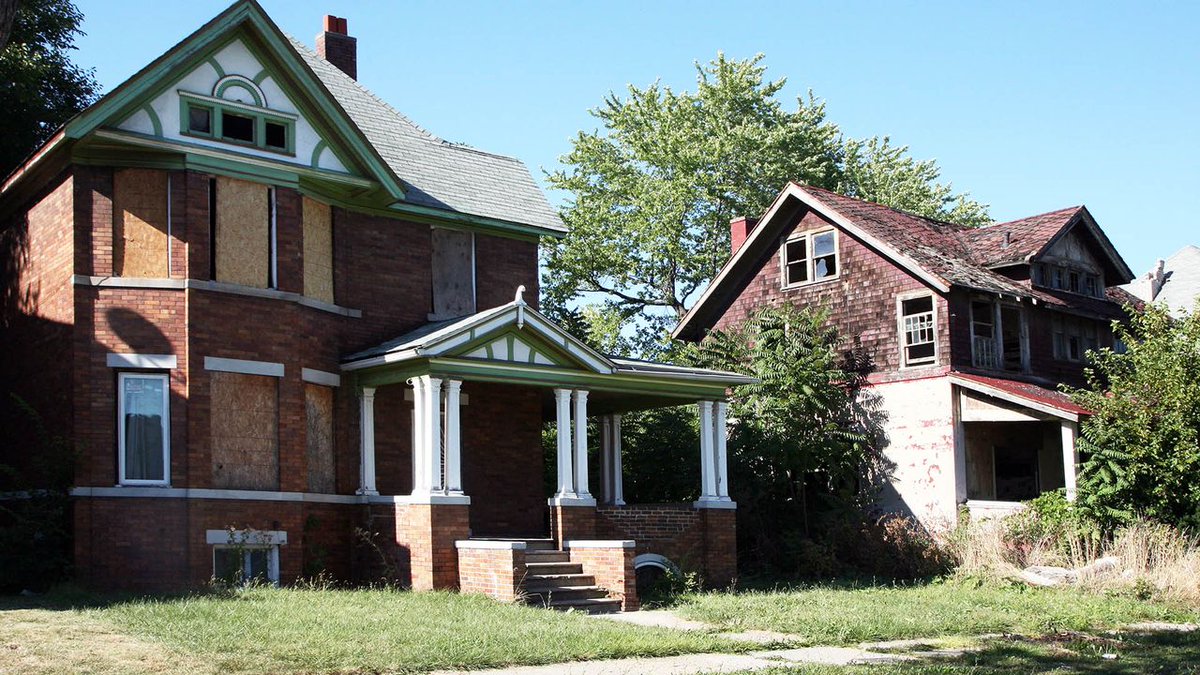 New paper by @EricCSeymour and Josh Akers investigates outcomes associated with properties sold using #landcontracts in Detroit, leveraging #realestate transactions, #taxforeclosure and #eviction #landcontract #forfeiture records. Full article: bit.ly/4b1iWXd