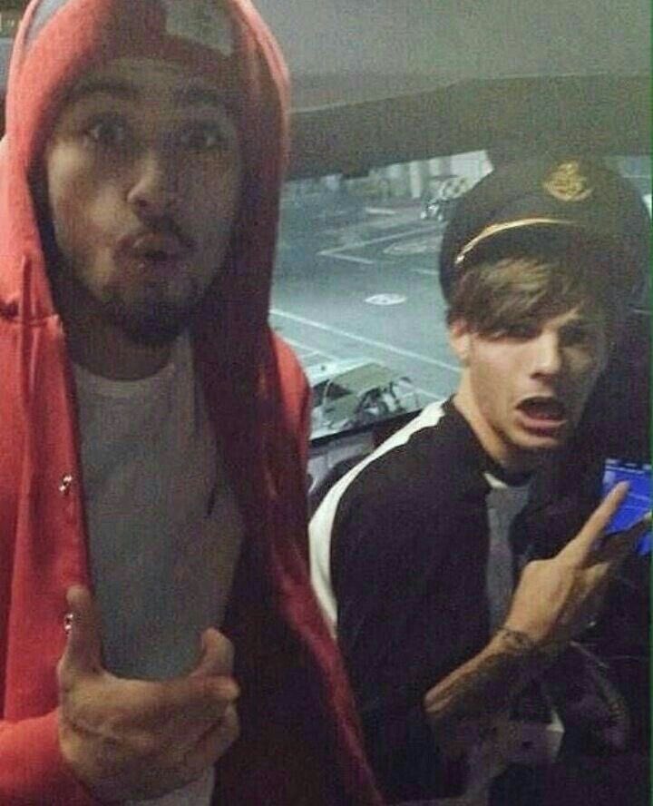 bvckysgirl's tweet photo. me and the bday girl @DARKPRINCESEB (100% real) happy bday babe https://t.co/dFry9YZqB3
