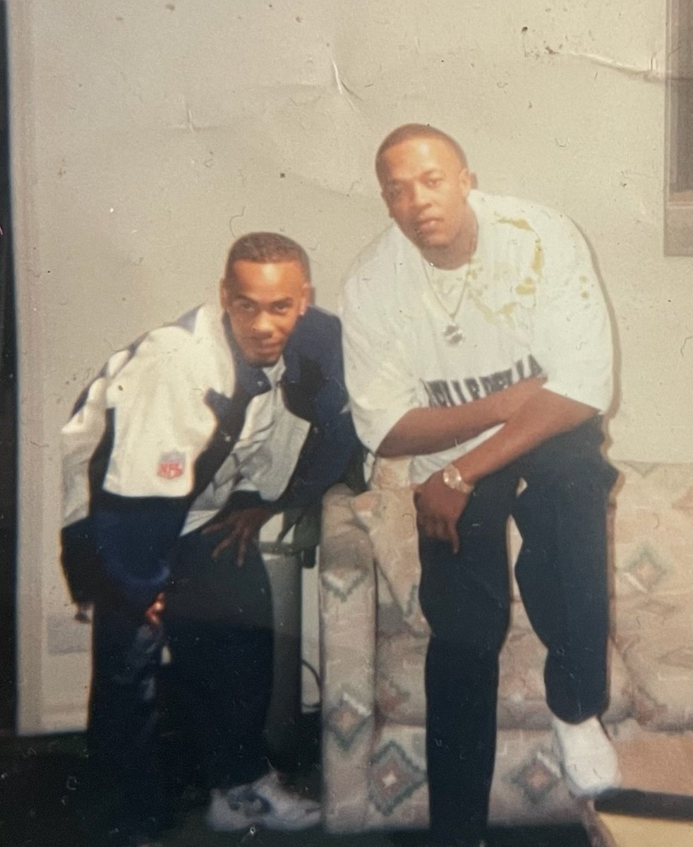 My music producing brother Bud'da sent me this back in the day picture of me and brother Dr Dre. 

#music #producer #lifestyle 
#t10bespoke #flyair